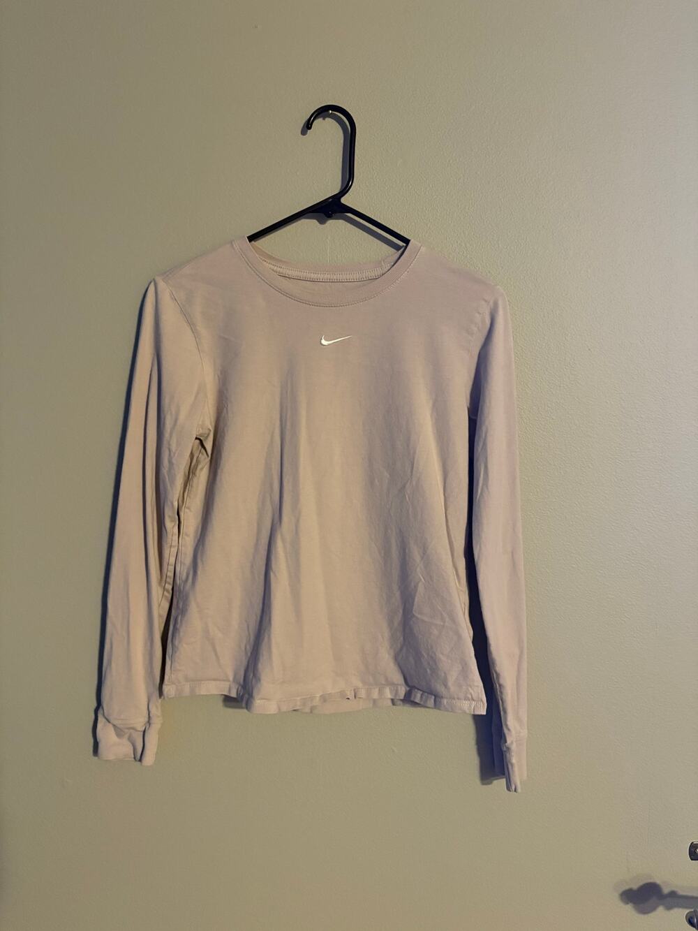 Women’s The Nike Tee size XS